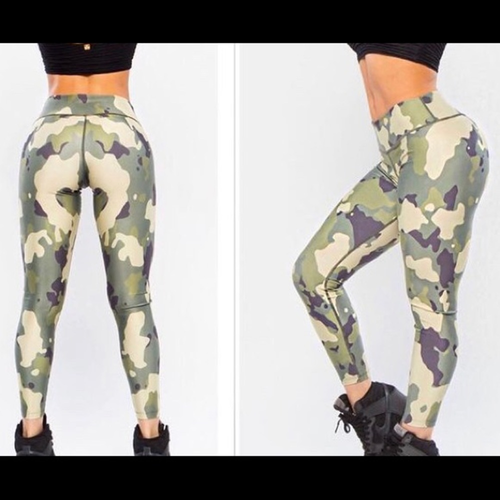 Superfitbabes Camo leggings